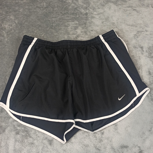 Nike Pants - Nike Women's Black Athletic Dri-fit Shorts Lined Size Medium